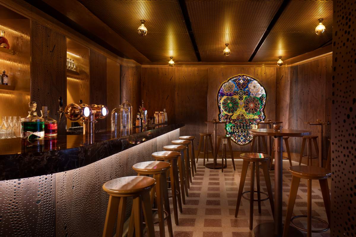 Karaköy'ün en yeni tapas barı Skull&Bones