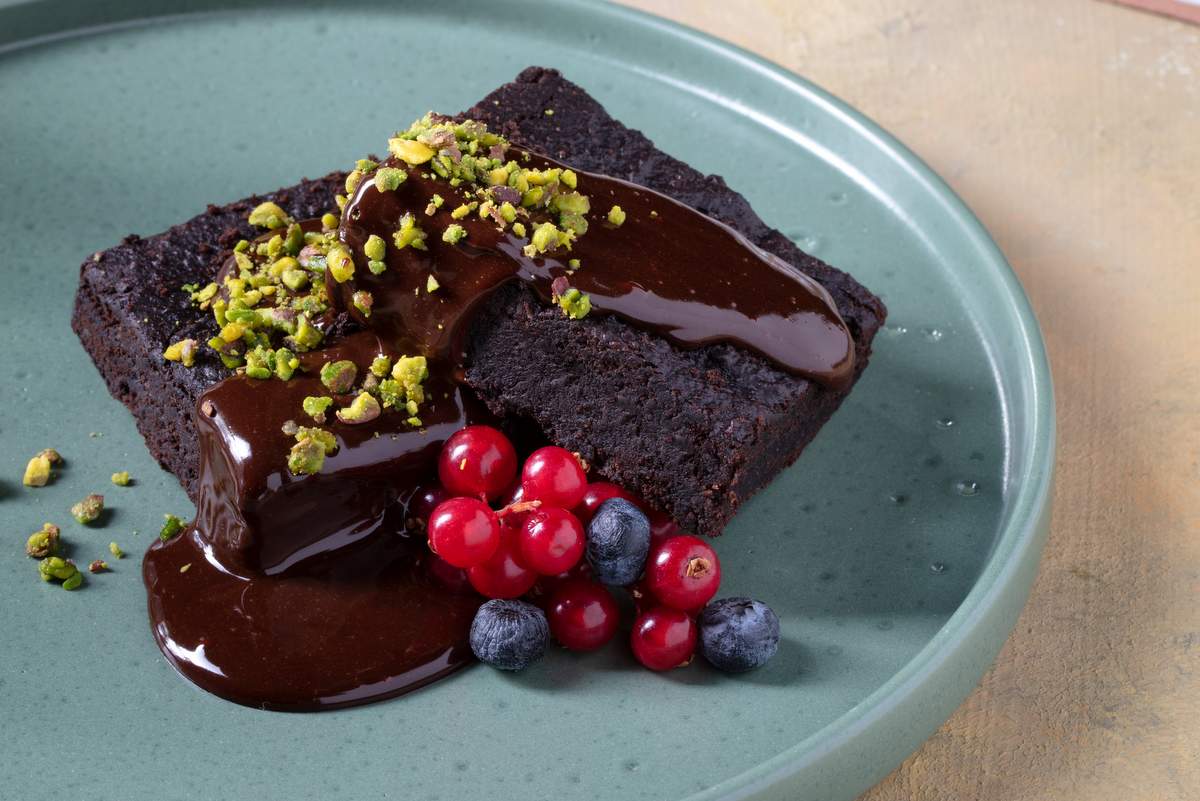 ‘Dünya Vegan Günü’ne özel ‘Duru Pratik Haşlanmış Nohut Suyu’ ile Brownie