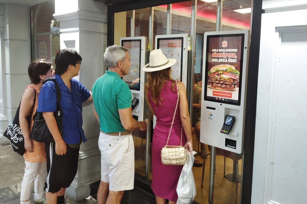 Fastfood restoranlarda dijitalleşme artarak devam ediyor