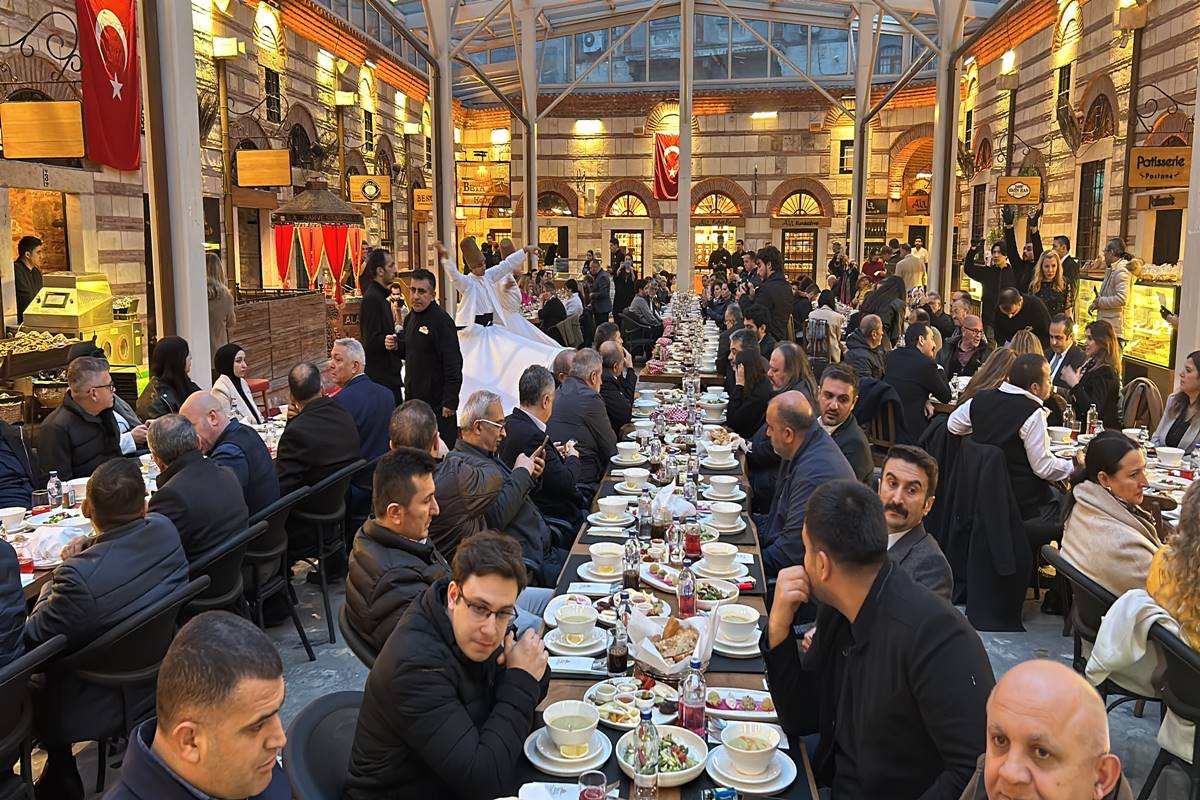 Beta Gıda, Geleneksel Beta Yeni Han İftar Yemeğinde iş ortakları ile bir araya geldi