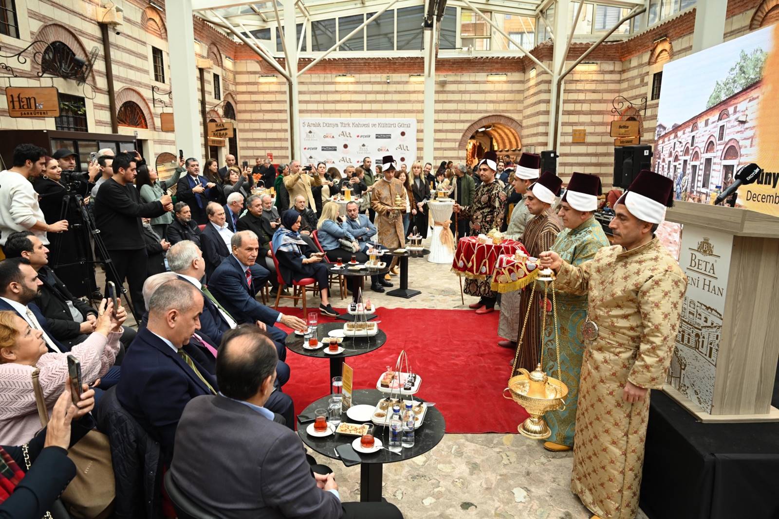 Dünya Türk Kahvesi Günü İstanbul’da kahvenin ilk kavrulduğu yerde kutlandı