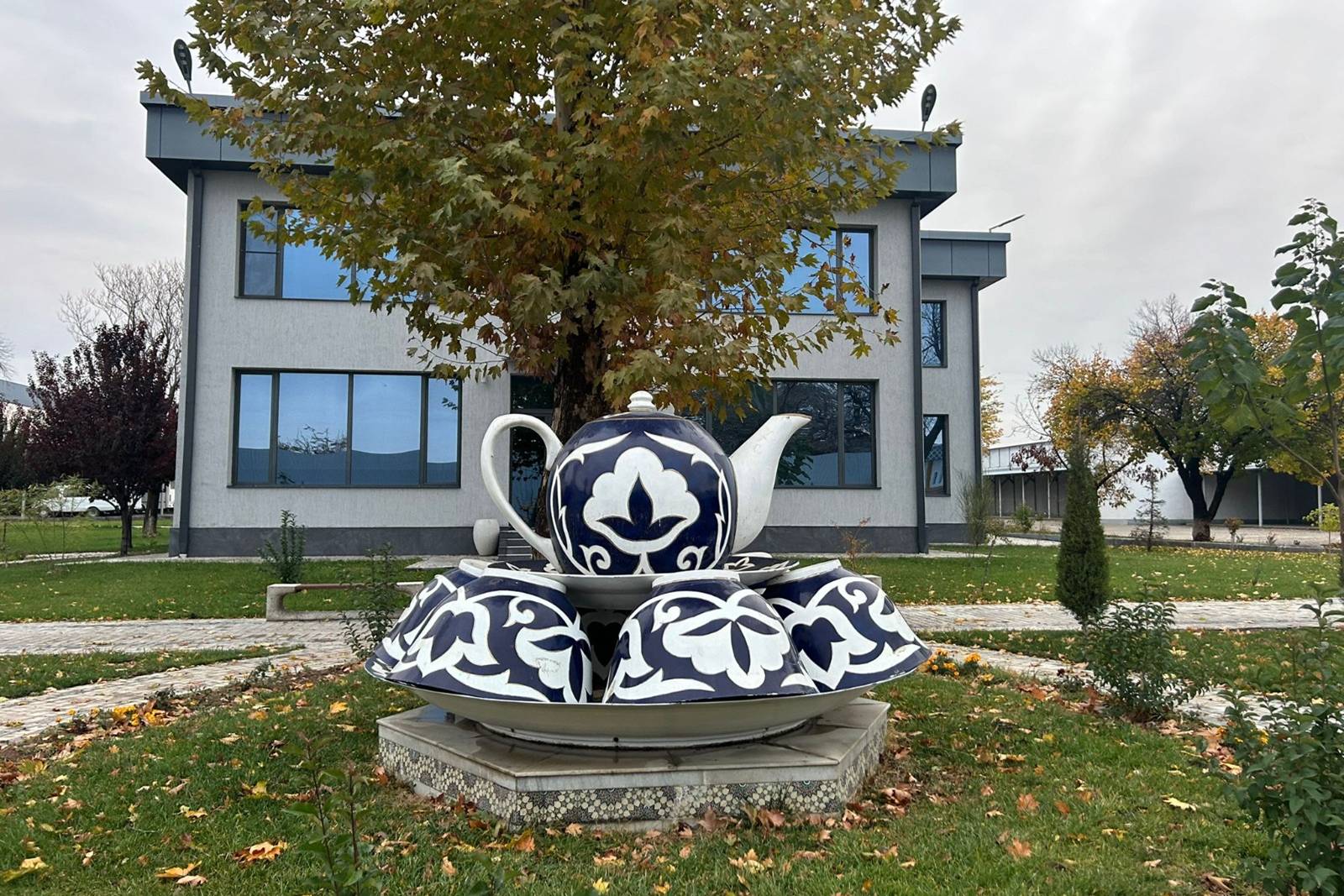 Kar Porselen Özbekistan’da fabrika açıyor
