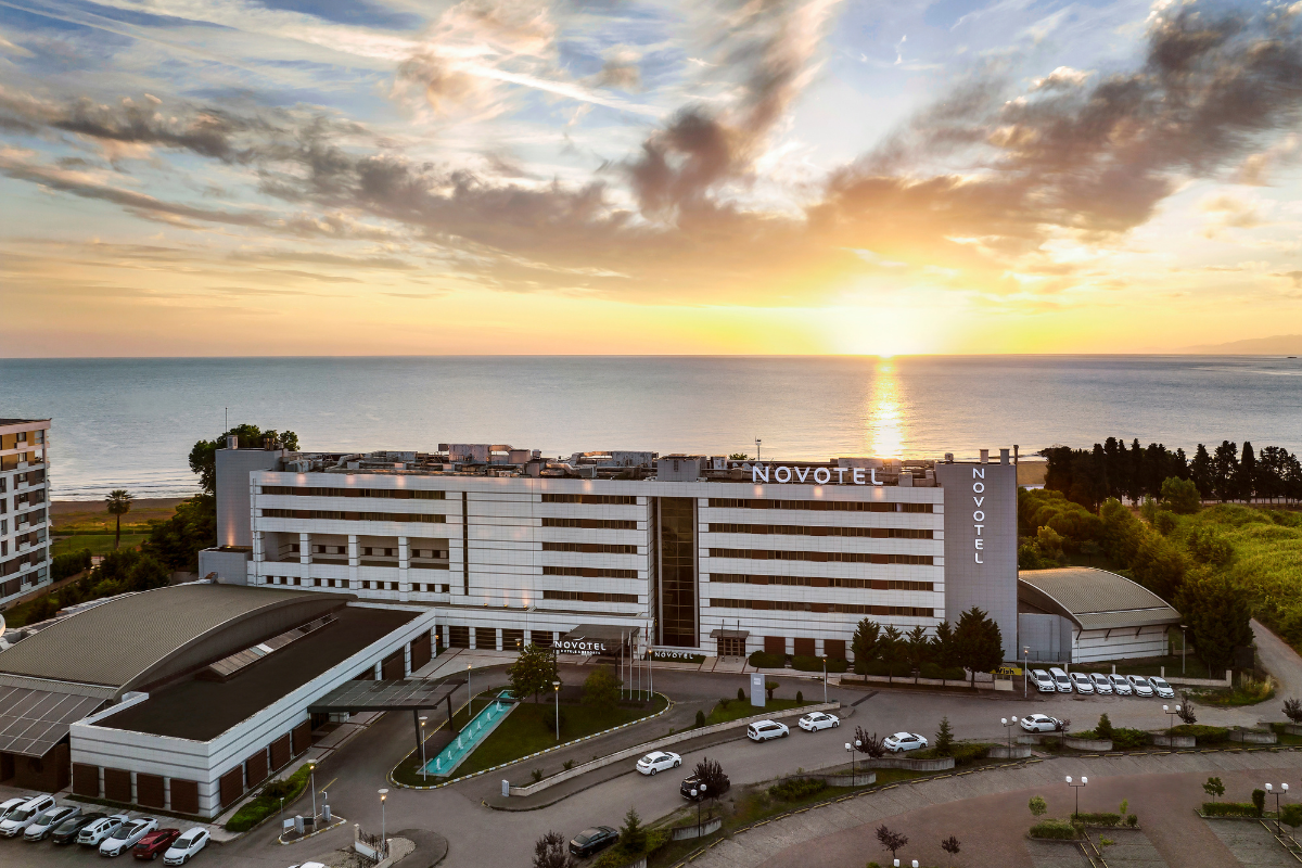 Doğada konforu yaşamak  Novotel Trabzon