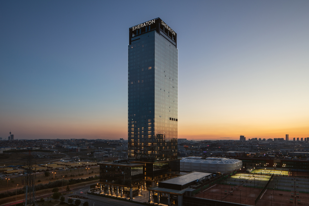 Sanat ve sanatçı dostu: Sheraton İstanbul Esenyurt Hotel