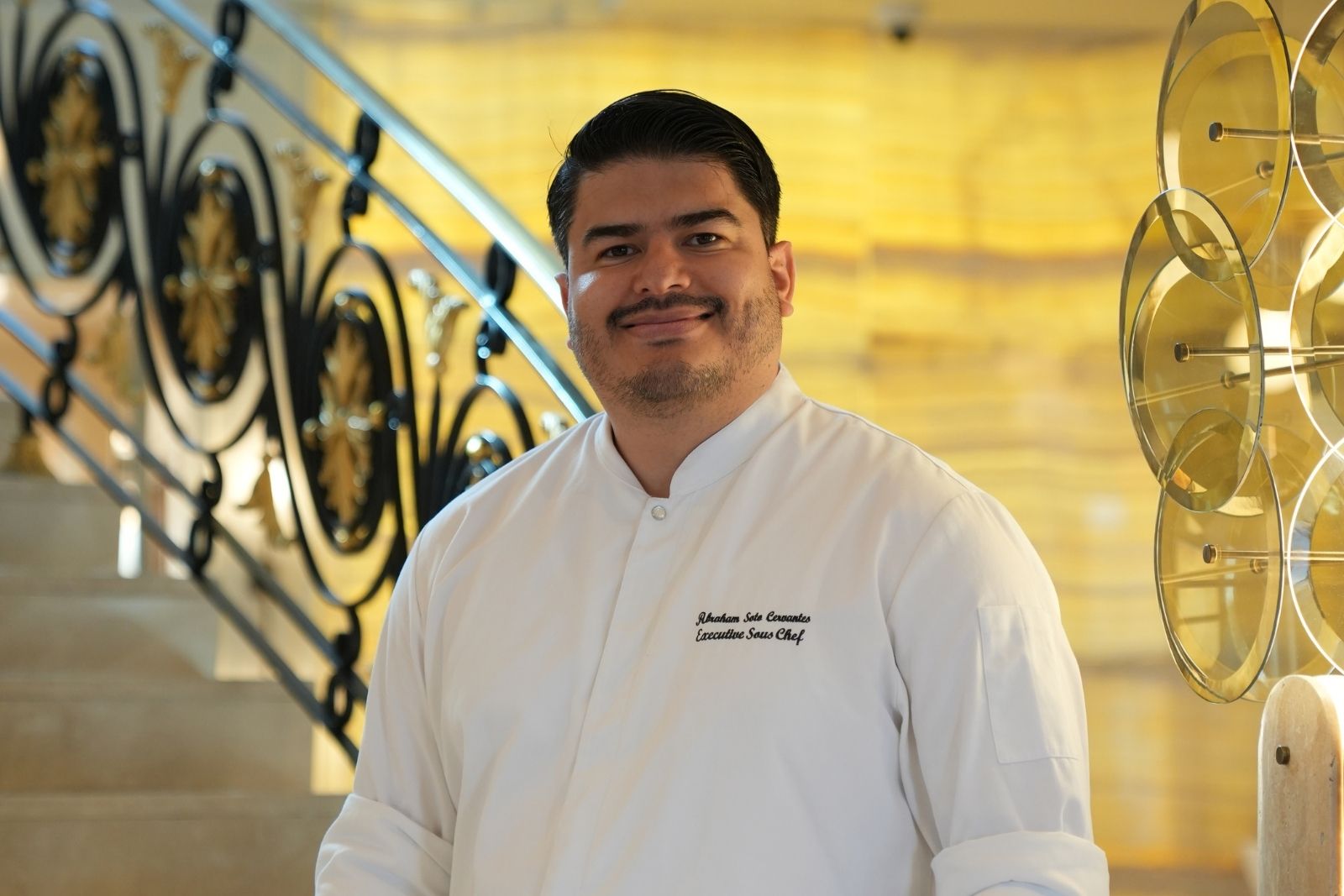 Abraham Cervantes, CVK Park Bosphorus Hotel'in Executive Sous Chefi oldu