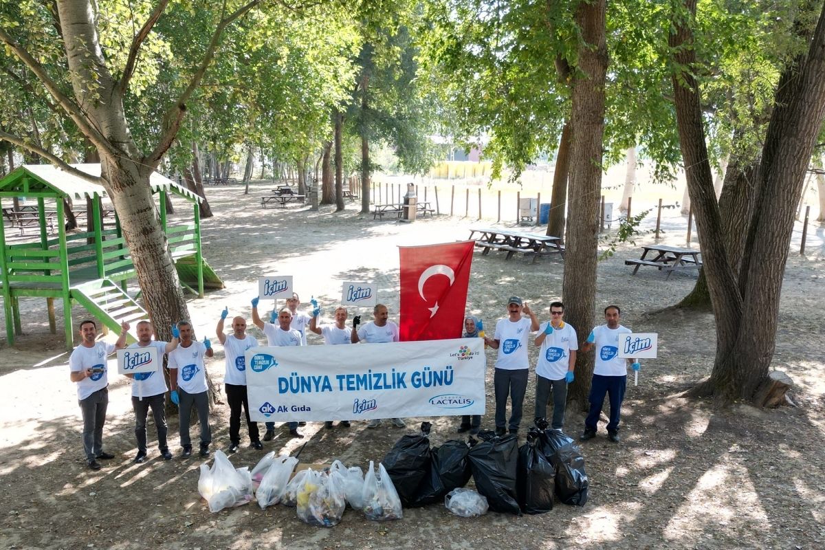 Ak Gıda-İçim Süt çalışanlarından küresel çevre temizliği hareketine destek 