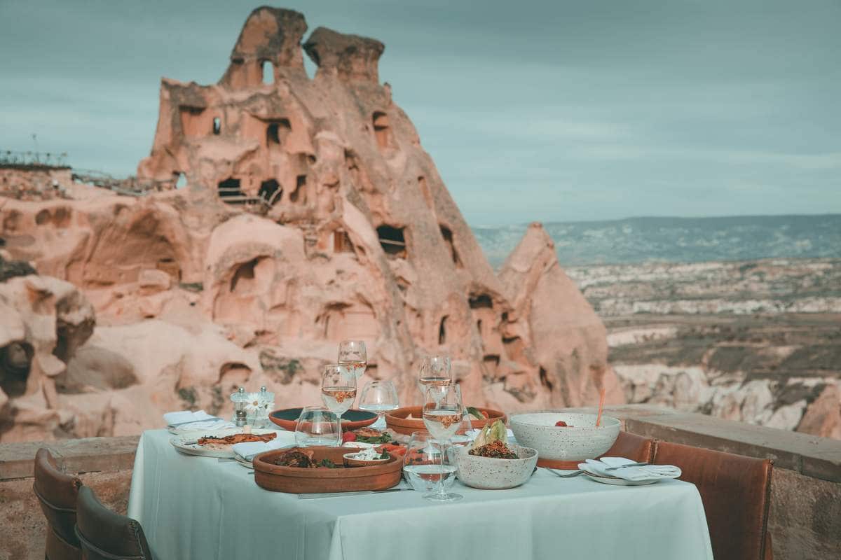 Argos in Cappadocia, bahçeden mutfağa bölgenin yemeklerini sunuyor