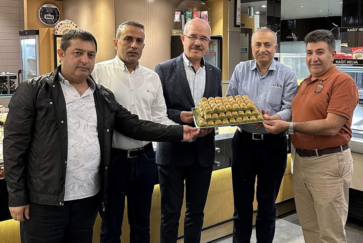 Baklava ihracatı fıstık stokçusuna rağmen 30 milyon dolara koşuyor