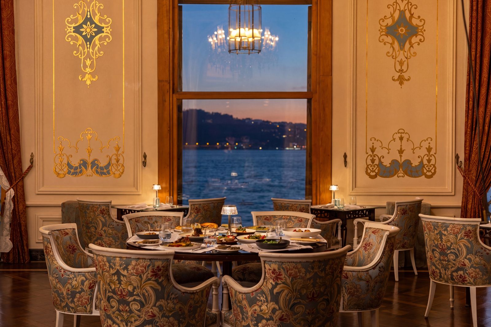 Çırağan Palace Kempinski’nin İtalyan restoranı Bellini’nin yeni menüsü baharın tazeliği ile buluşuyor
