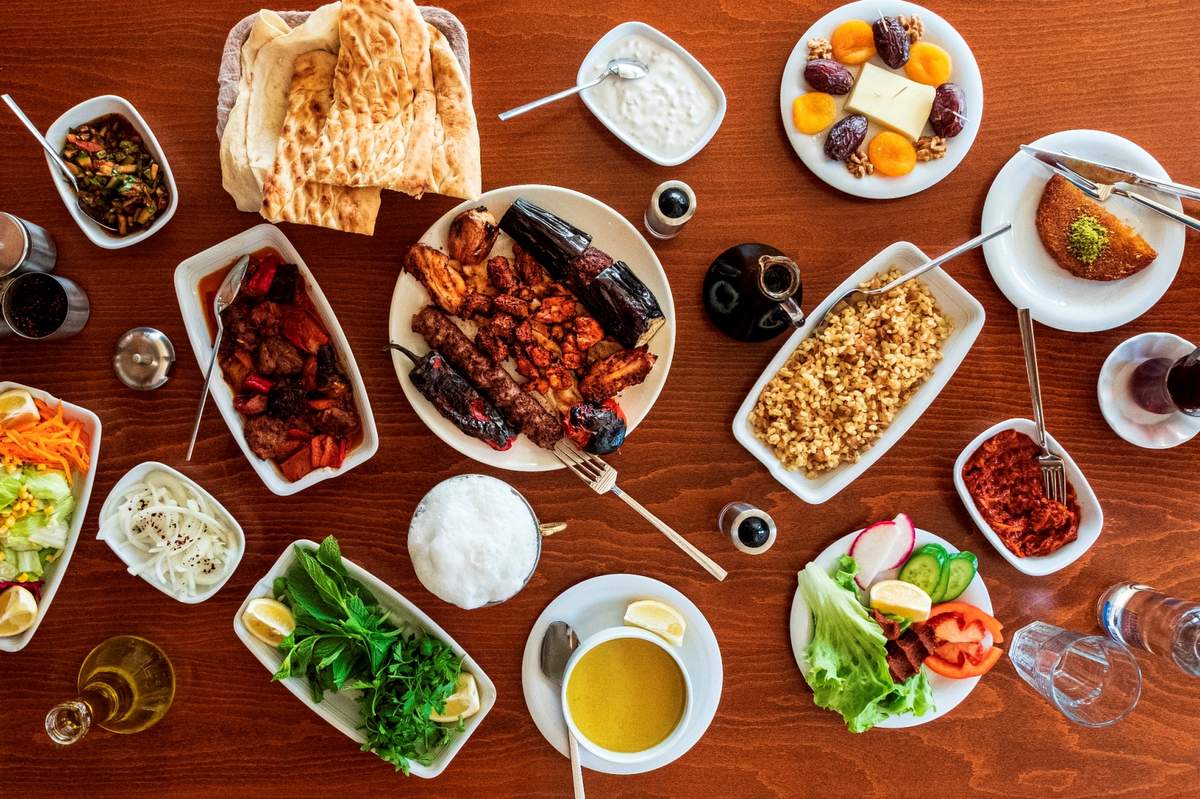 Dedecan'dan lezzetli iftar sofraları