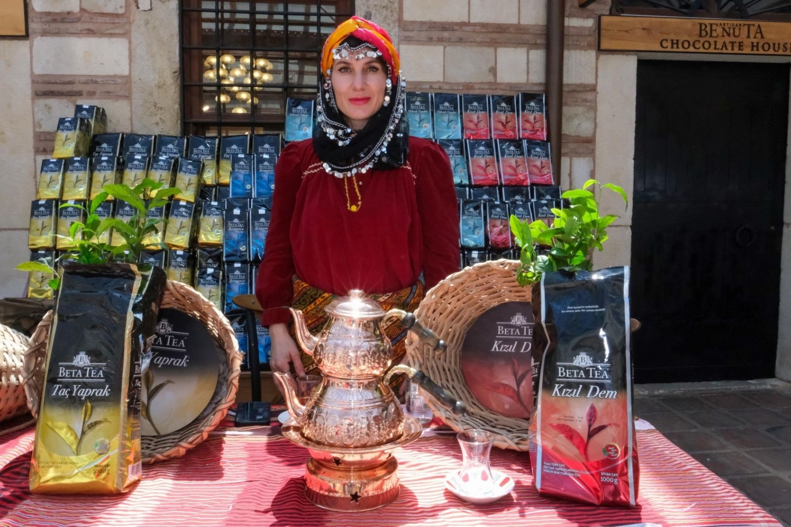 Dünya çayları Beta Yeni Han’da buluştu