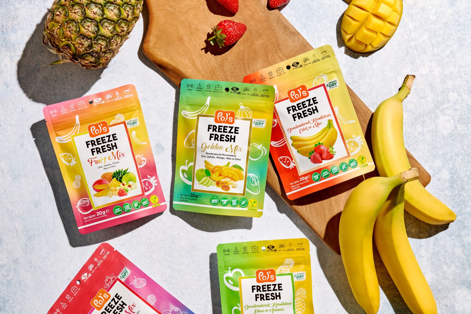 Yazın en renkli eşlikçileri: Pol’s Freeze Fresh