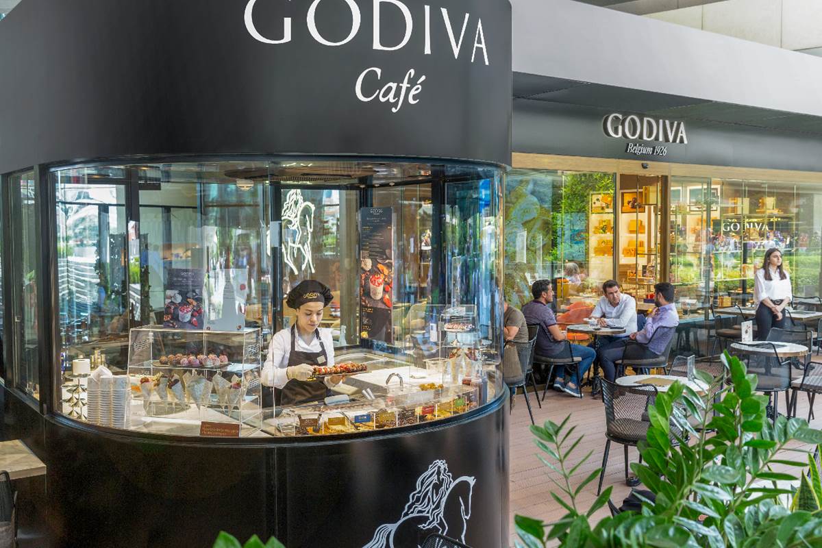 GODIVA Cafe'nin yeni tatlarıyla ayrıcalıklı bir deneyim