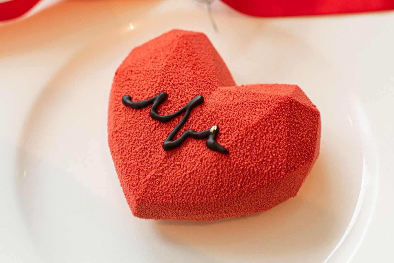 L’aube Patisserie’den Sevgililer Günü’ne özel el yapımı lezzetler