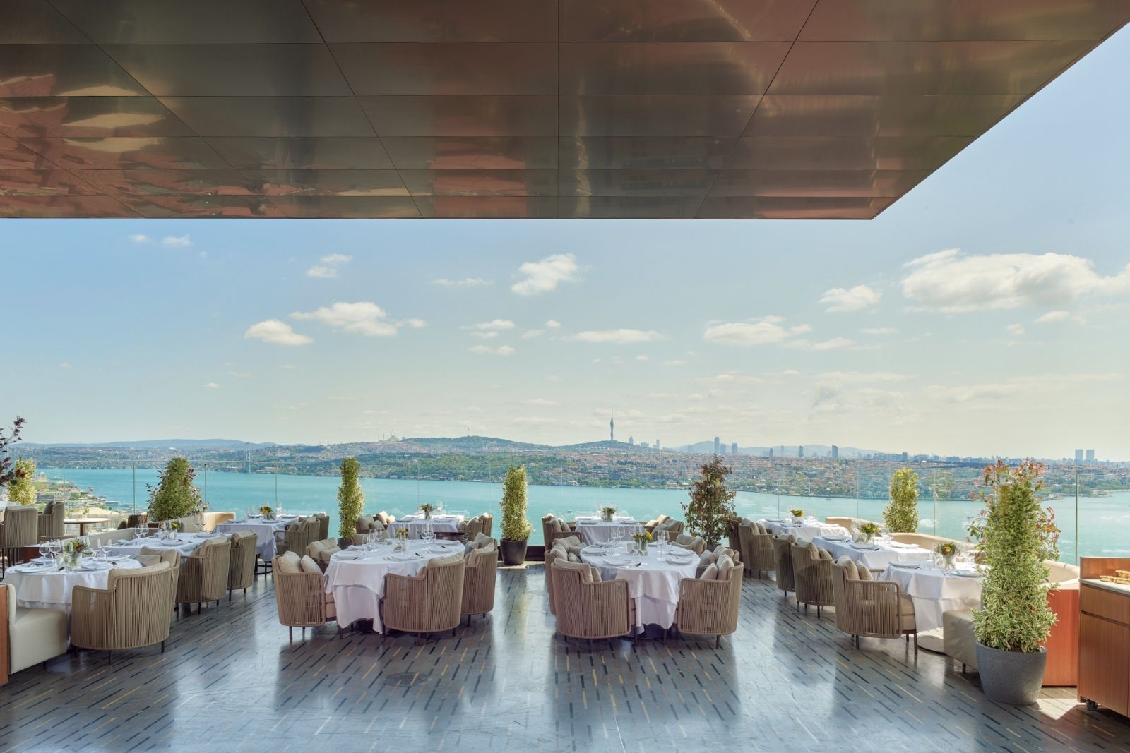 D.Ream restoranlarının iftar menülerinde gelenekten ilham alan tarifler, zamansız lezzetler...