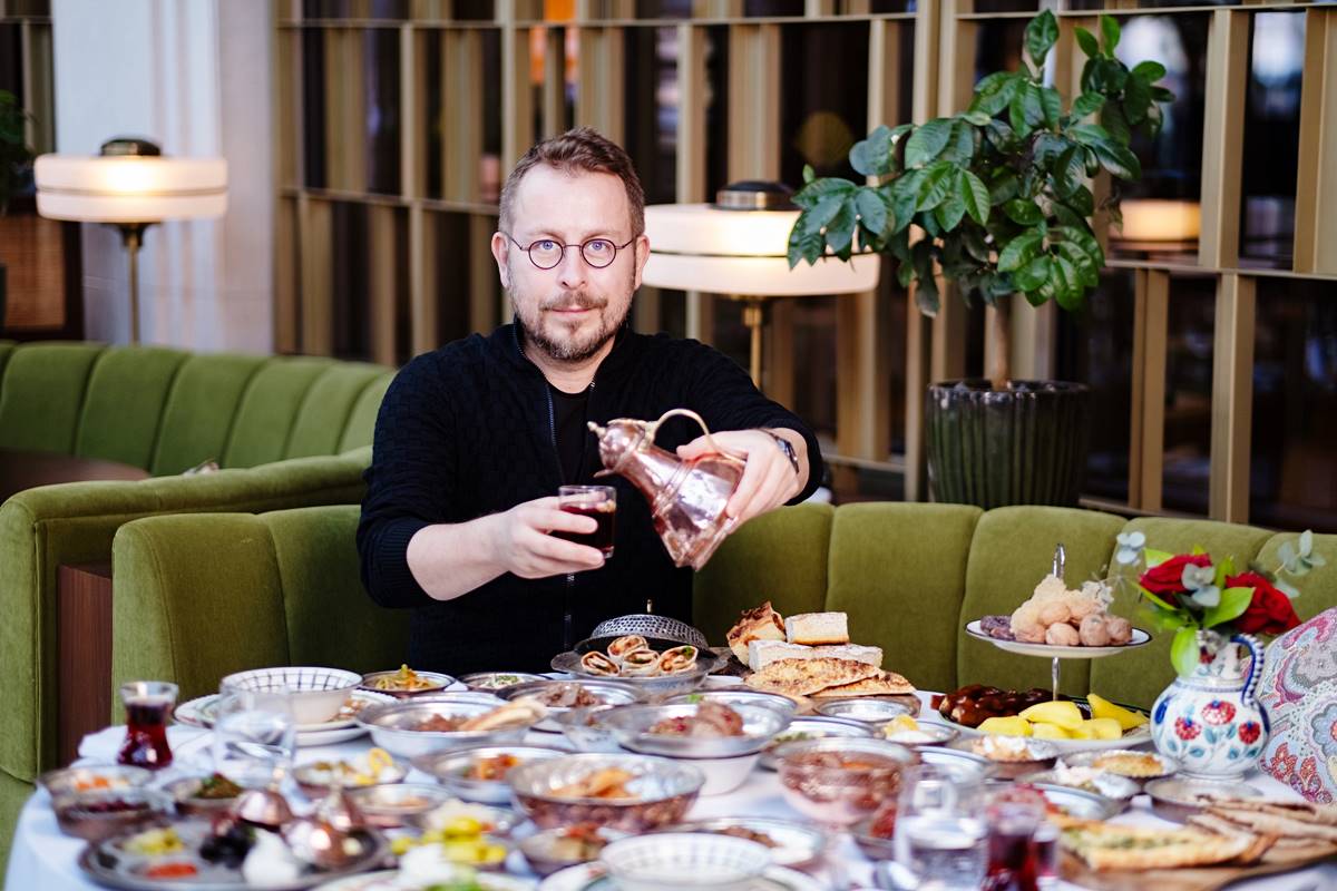 Mandarin Oriental Bosphorus, İstanbul’un iftar sofralarında Şef Ömür Akkor imzası