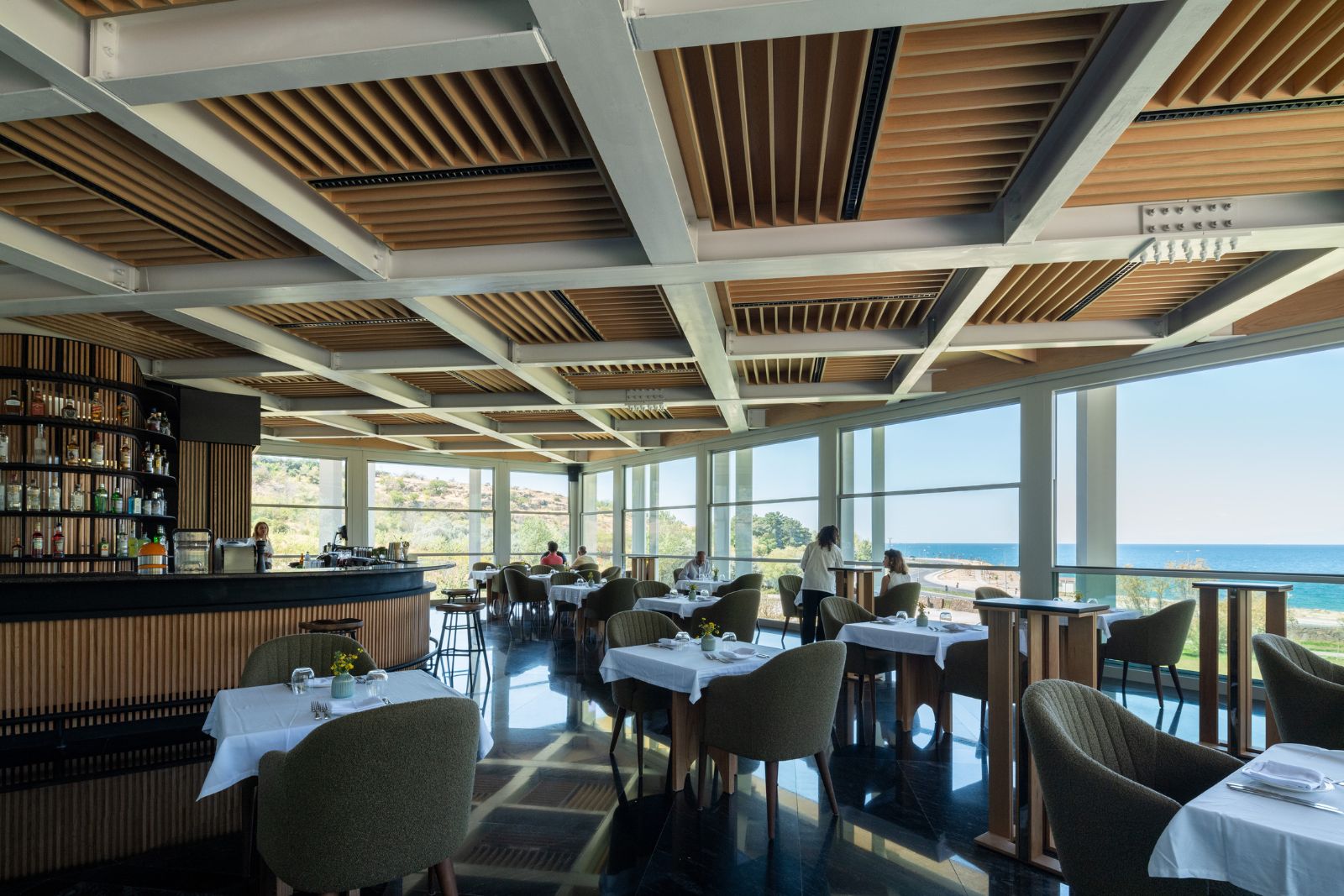 Van Gölü’nde tarihin izi Menua Restaurant