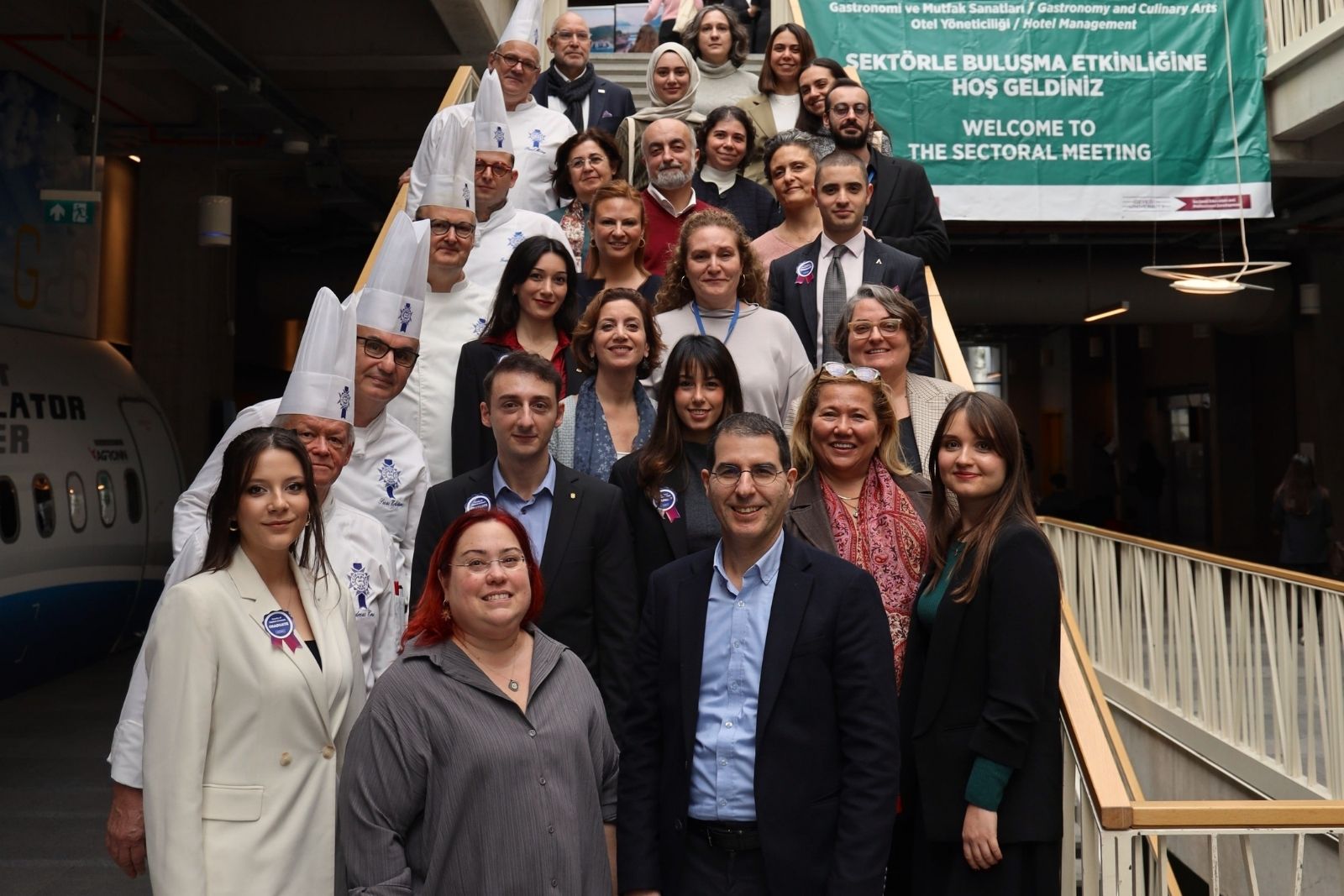 Otelcilik ve gastronomi sektörünün liderleri Özyeğin Üniversitesi'nde buluştu 