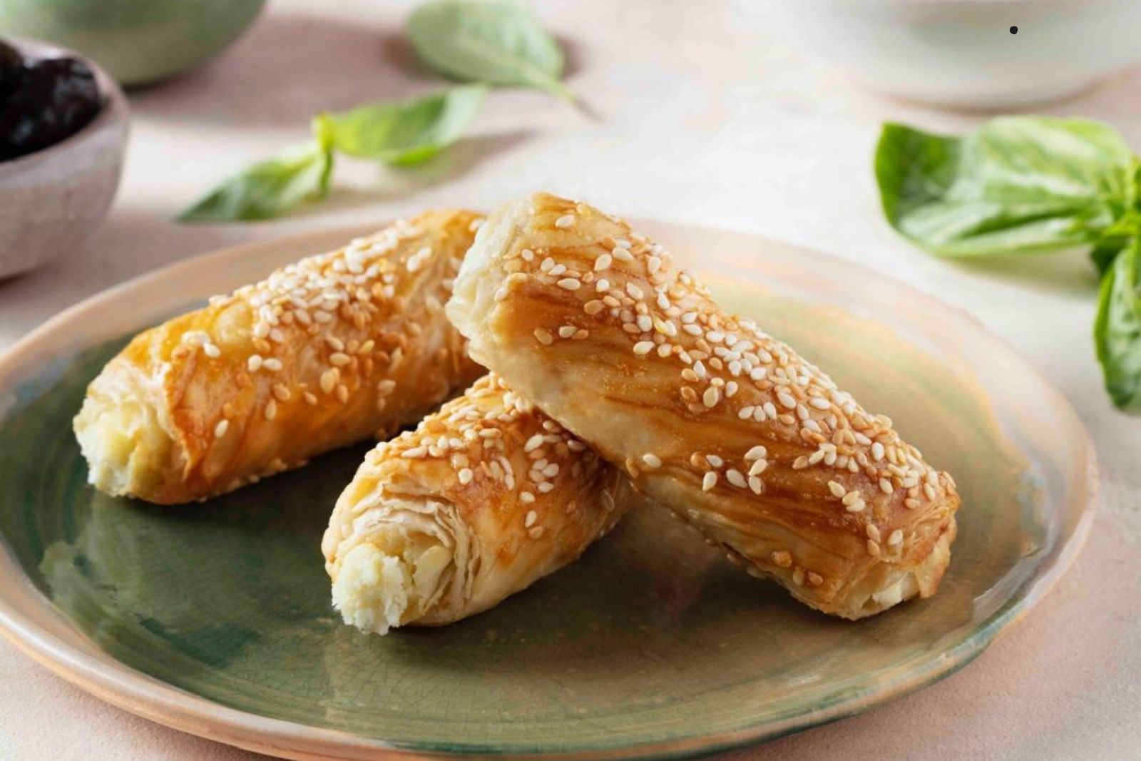 Pek Food’dan Ezine peynirli börek