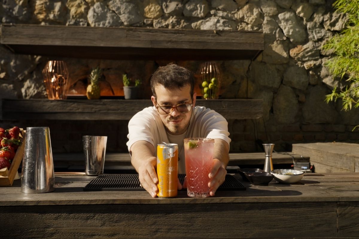 Red Bull Summer Edition ile Kıvanç Ege Aydın’dan serinleten mokteyl tarifi