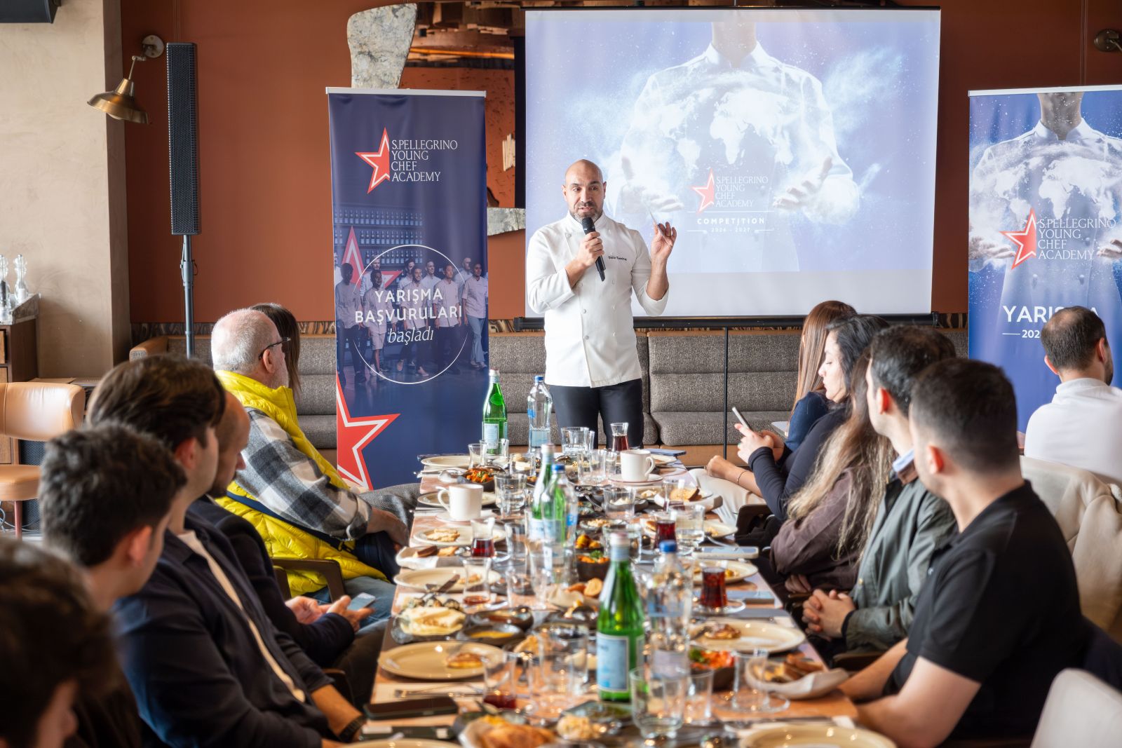 S.Pellegrıno Young Chef Academy Yarışması’nın 7. dönemi için  genç şefler bir araya geldi