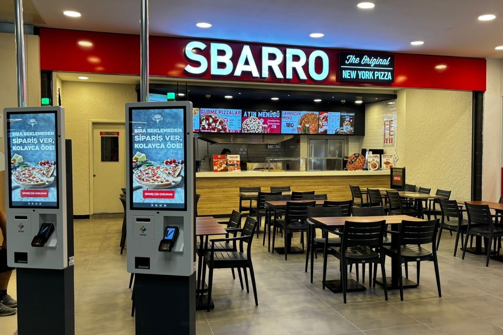Sbarro İstanbul Fatih’te yeni şubesini hizmete açtı