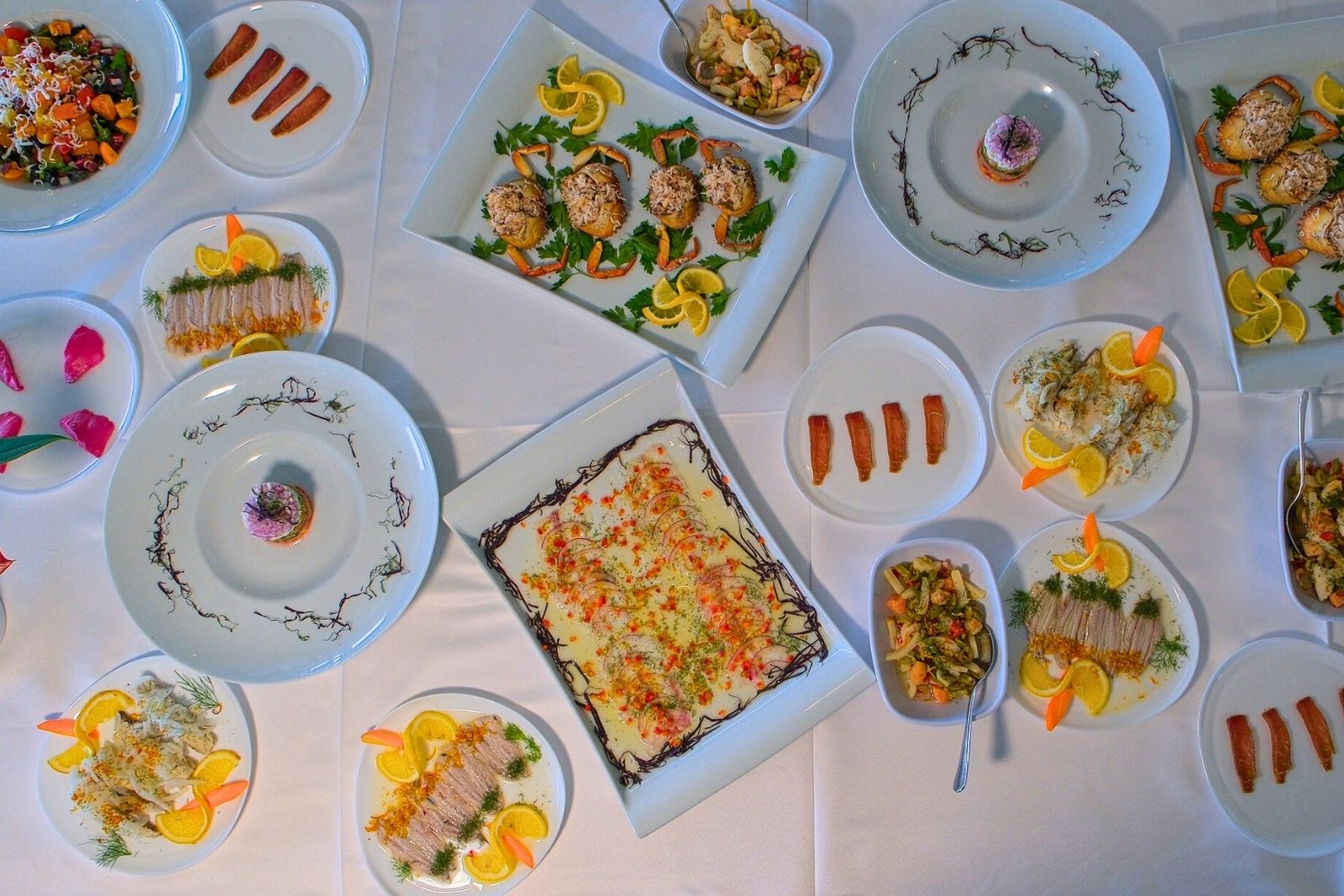 Sofram Restaurant 1.750 çeşit deniz ürünü sunuyor