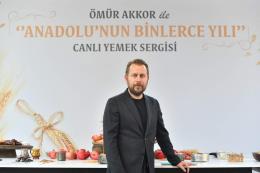 Şef Ömür Akkor’dan İstanbul'da canlı yemek sergisi